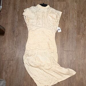 Elegant Cream Lace Dress